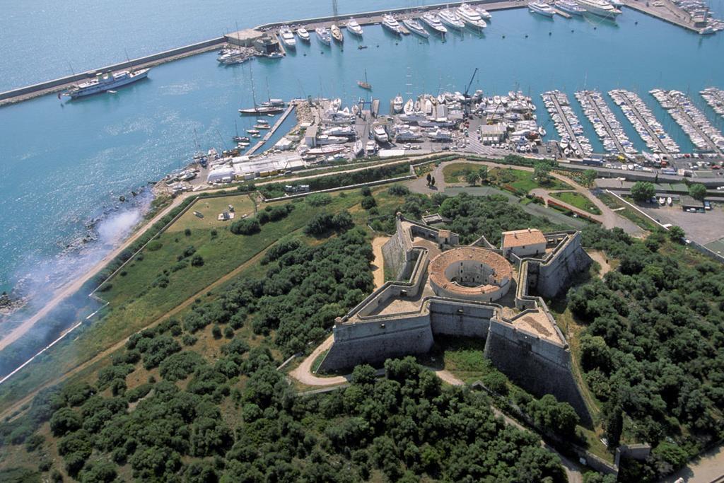Lou Couquet Lejlighed Antibes Eksteriør billede
